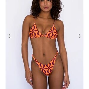 Skatie Sarah Top-Lava print